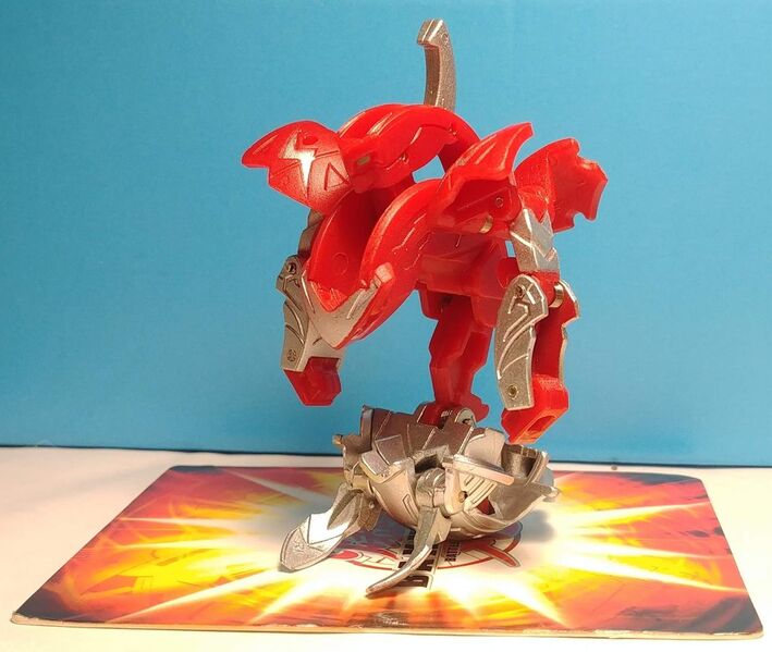 File:Pyrus Wolfurio 810G.jpg