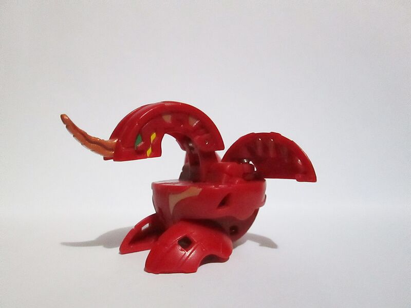 File:KeithStrife Pyrus Dragonoid.JPG