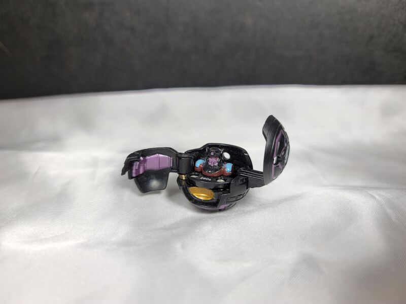 File:B1 Darkus Golem.jpg