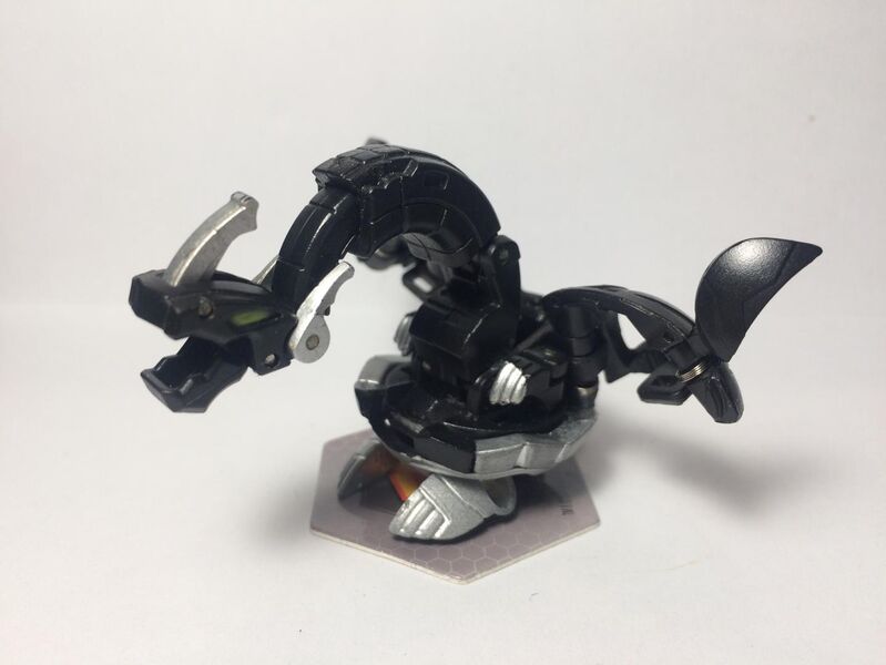 File:Darkus Iron Dragonoid (open).jpg