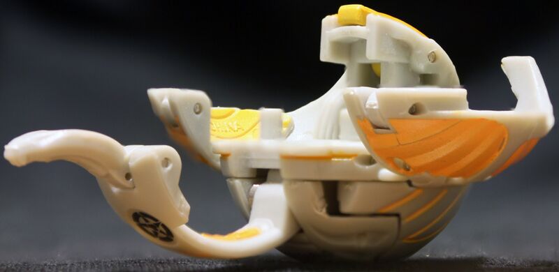 File:Haos Strikeflier incomplete open back.jpg