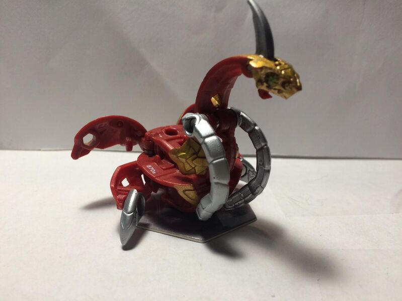 File:Pyrus BakuGold Krakenoid 870G.jpg