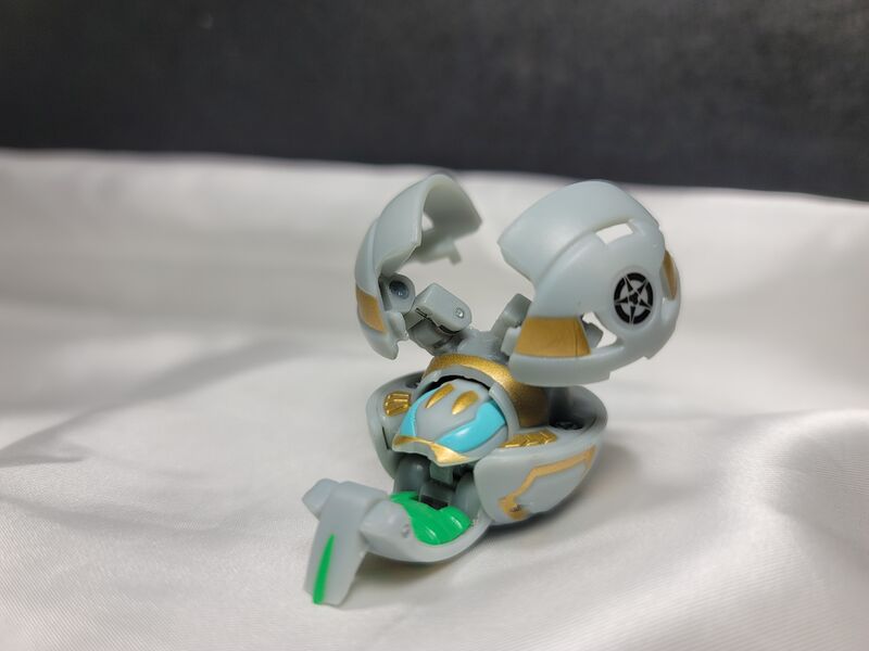 File:Haos BeeStriker.jpg